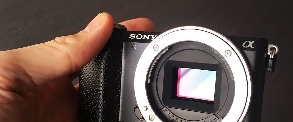 Sensor de una cámara digital Sony A5000